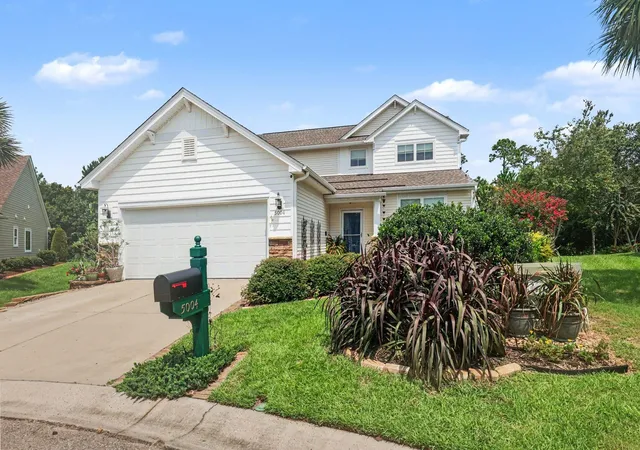 Photo 3 of Single family home for sale at 5004 Wax Myrtle Ct, North Myrtle Beach, SC 29582 | MLS# 2621129 | Listing updated on 2026-08-26