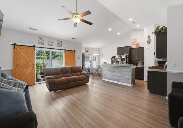 Photo 5 of Single family home for sale at 172 Palm Terrace Loop, Conway, SC 29526 | MLS# 2621139 | Listing updated on 2026-08-26