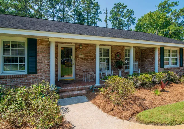 Photo 2 of Sale Pending at 413 Loril St, Georgetown, SC 29440 | MLS# 2621201 | Listing updated on 2026-08-31