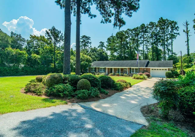 Photo 3 of Sale Pending at 413 Loril St, Georgetown, SC 29440 | MLS# 2621201 | Listing updated on 2026-08-31
