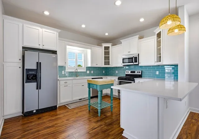 Photo 3 of Single family home for sale at 208 Vista Dr, Garden City Beach, SC 29576 | MLS# 2621236 | Listing updated on 2026-08-31