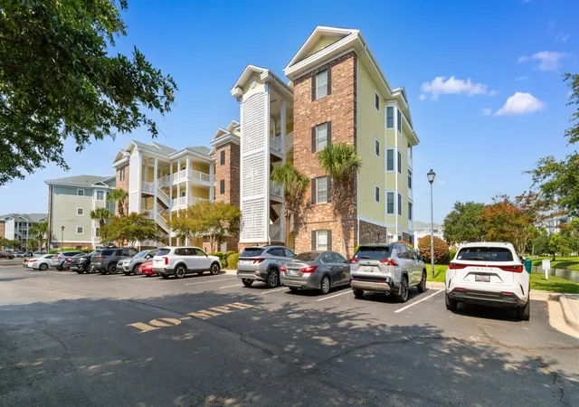 Listing Photo 4 - Condo for sale in building located at 4837 Luster Leaf Cir, Myrtle Beach, SC 29577 - Unit #202