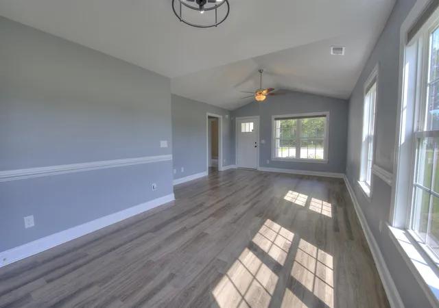 Photo 3 of Single family home for sale at 2587 Southern Crest Dr, Loris, SC 29569 | MLS# 2621270 | Listing updated on 2026-08-27