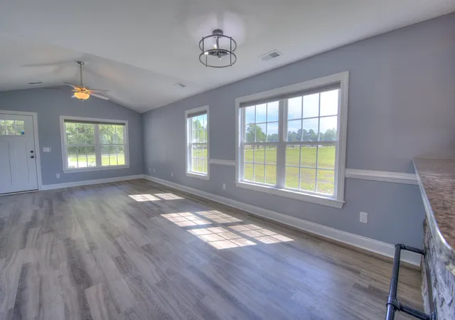 Photo 4 of Single family home for sale at 2587 Southern Crest Dr, Loris, SC 29569 | MLS# 2621270 | Listing updated on 2026-08-27