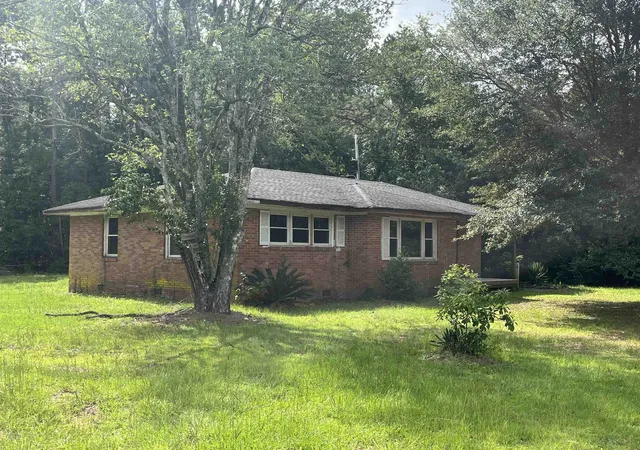 Photo 2 of Single family home for sale at 408 Eva Loop, Salters, SC 29590 | MLS# 2621279 | Listing updated on 2026-08-28