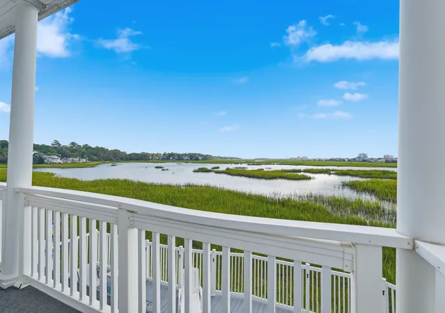 Photo 3 of Sale Pending at 2506 Pointe Marsh Ln, North Myrtle Beach, SC 29582 | MLS# 2621286 | Listing updated on 2026-08-31