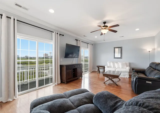 Photo 4 of Sale Pending at 2506 Pointe Marsh Ln, North Myrtle Beach, SC 29582 | MLS# 2621286 | Listing updated on 2026-08-31