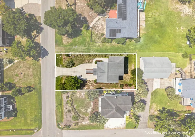 Photo 4 of Single family home for sale at 5106 E Yacht Club Dr, Oak Island, NC 28465 | MLS# 2621293 | Listing updated on 2026-08-28