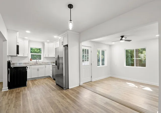 Photo 4 of Single family home for sale at 3816 Pine Lake Dr, Myrtle Beach, SC 29577 | MLS# 2621300 | Listing updated on 2026-08-28