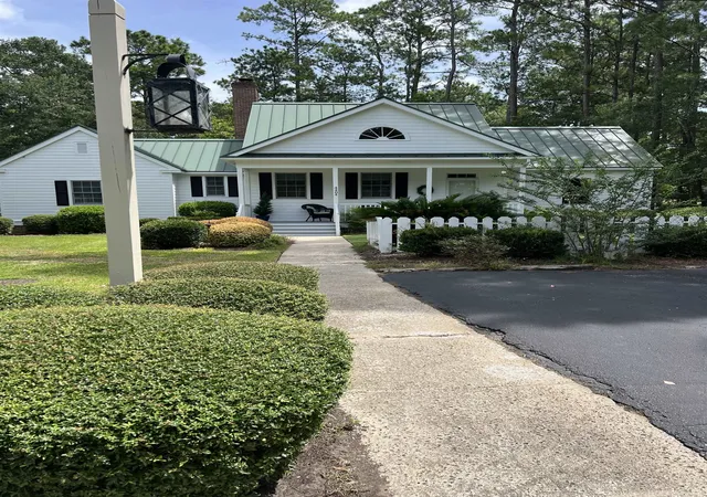 Photo 1 of Single family home for sale at 4404 Hitching Post Ln, Murrells Inlet, SC 29576 | MLS# 2621301 | Listing updated on 2026-09-16