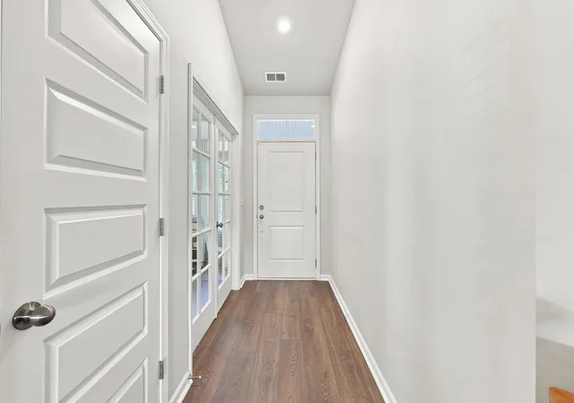 Photo 5 of Single family home for sale at 5512 Whitebark Dr, Myrtle Beach, SC 29577 | MLS# 2621305 | Listing updated on 2026-08-28
