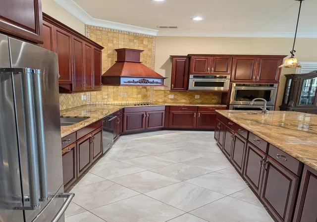 Photo 4 of Single family home for sale at 1000 S Ocean Blvd, North Myrtle Beach, SC 29582 | MLS# 2621316 | Listing updated on 2026-08-31
