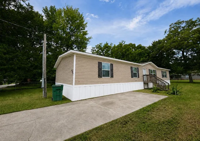 Photo 1 of Manufactured home for sale at 453 Gilchrist Rd, Marion, SC 29571 | MLS# 2621324 | Listing updated on 2026-10-02