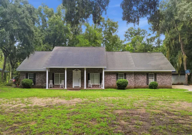 Photo 2 of Single family home for sale at 78 Sandpiper Ln, Georgetown, SC 29440 | MLS# 2621334 | Listing updated on 2026-08-28