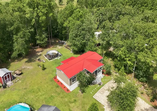 Photo 2 of Manufactured home for sale at 4941 Bass Dr, Conway, SC 29526 | MLS# 2621358 | Listing updated on 2026-08-28