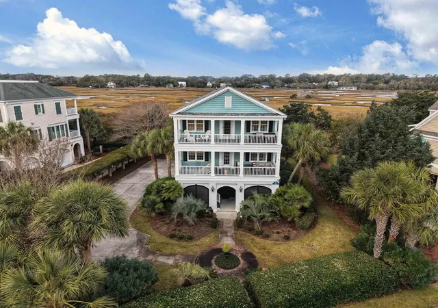 Photo 2 of Single family home for sale at 10 Sea Oats Circle, Pawleys Island, SC 29585 | MLS# 2621394 | Listing updated on 2026-08-29