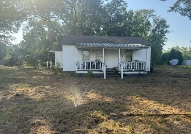 Photo 3 of Sale Pending at 311 Hattie Ln, Latta, SC 29565 | MLS# 2621471 | Listing updated on 2026-08-31