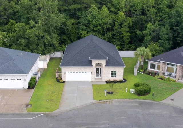 Photo 3 of Single family home for sale at 329 Waterfall Cir, Little River, SC 29566 | MLS# 2621483 | Listing updated on 2026-08-31