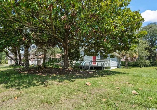 Photo 4 of Single family home for sale at 702 22nd Avenue S, North Myrtle Beach, SC 29582 | MLS# 2621506 | Listing updated on 2026-08-31