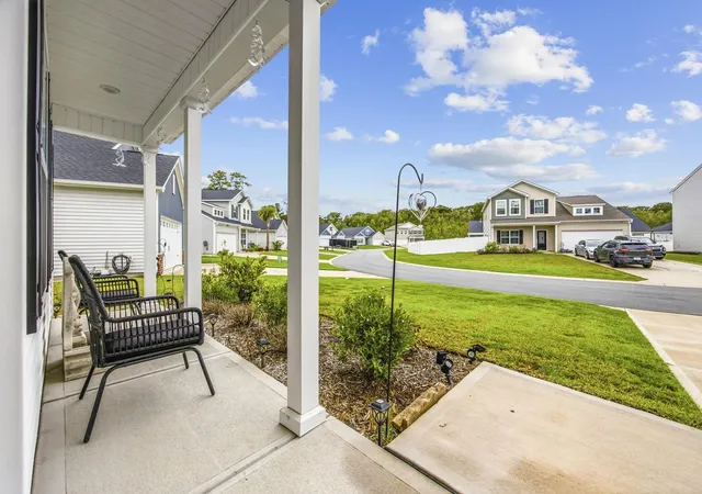 Photo 4 of Single family home for sale at 220 Averyville Dr, Conway, SC 29526 | MLS# 2621513 | Listing updated on 2026-08-31