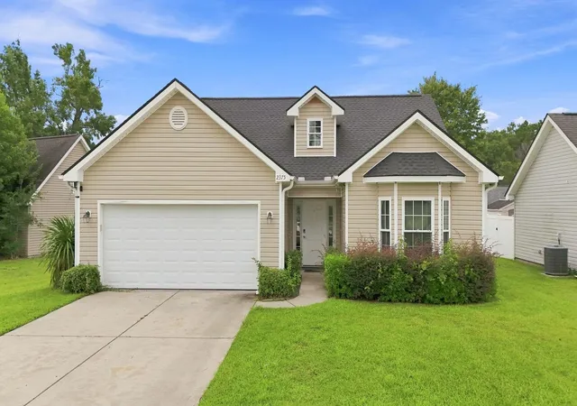 Photo 1 of Single family home for sale at 2375 Morlynn Dr, Myrtle Beach, SC 29577 | MLS# 2621526 | Listing updated on 2026-08-31