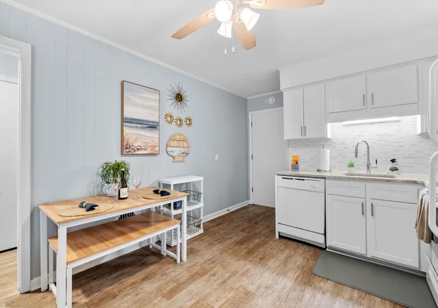 Listing Photo 3 - Condo for sale in building located at 405 21st Ave N, North Myrtle Beach, SC 29582 - Unit #2D