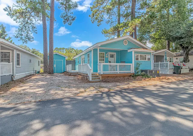 Photo 1 of Single family home for sale at 6001 1744 S Kings Hwy, Myrtle Beach, SC 29575 | MLS# 2621594 | Listing updated on 2026-09-01