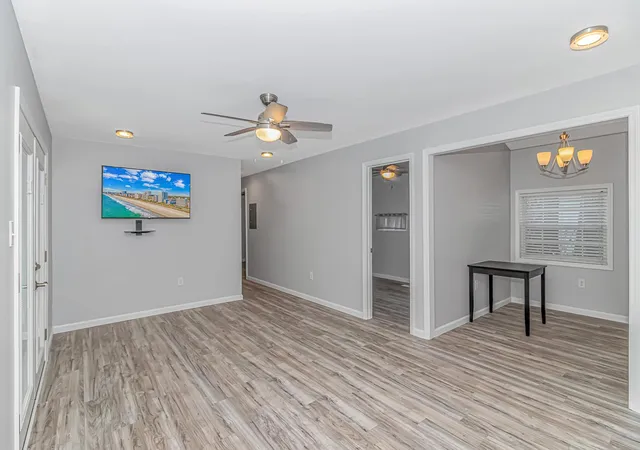 Photo 3 of Single family home for sale at 6001 1744 S Kings Hwy, Myrtle Beach, SC 29575 | MLS# 2621594 | Listing updated on 2026-09-01