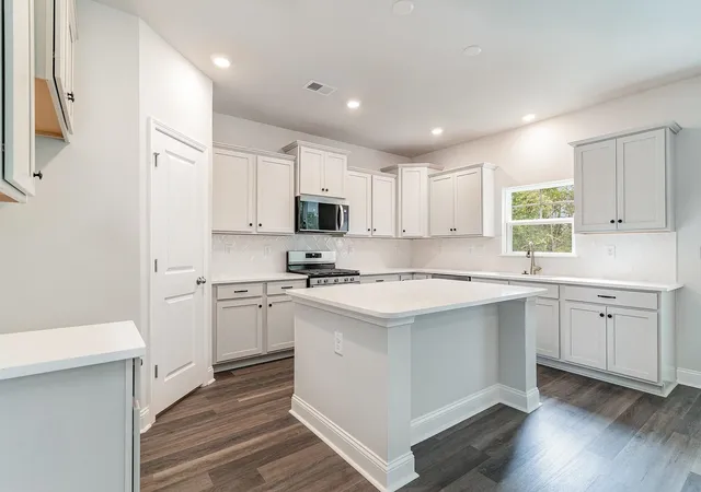 Photo 3 of Single family home for sale at 1992 Petigru Dr, Pawleys Island, SC 29585 | MLS# 2621600 | Listing updated on 2026-09-01