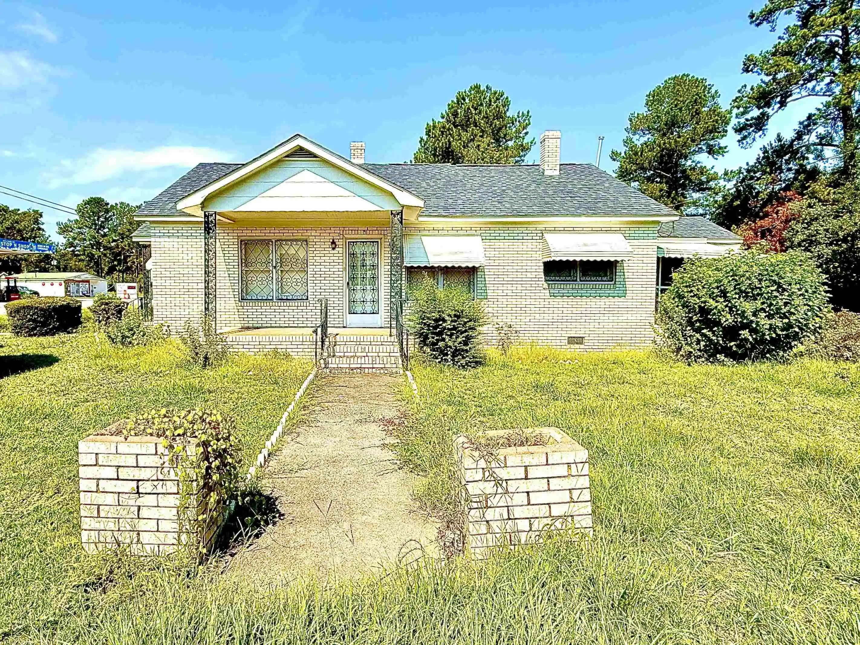Photo 1 of Single family home for sale at 3 N Hazel Ave, Andrews, SC 29510 | MLS# 2621784 | Listing updated on 2026-10-19