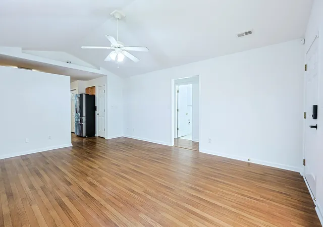 Photo 4 of Single family home for sale at 320 Sean River Rd, Conway, SC 29526 | MLS# 2622745 | Listing updated on 2026-09-26
