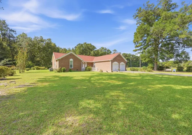Photo 2 of Single family home for sale at 228 Jessamine Ave, Georgetown, SC 29440 | MLS# 2622864 | Listing updated on 2026-09-16