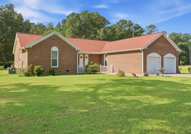 Photo 3 of Single family home for sale at 228 Jessamine Ave, Georgetown, SC 29440 | MLS# 2622864 | Listing updated on 2026-09-16