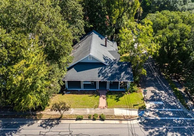 Photo 3 of Single family home for sale at 608 Main St, Conway, SC 29526 | MLS# 2622926 | Listing updated on 2026-09-23