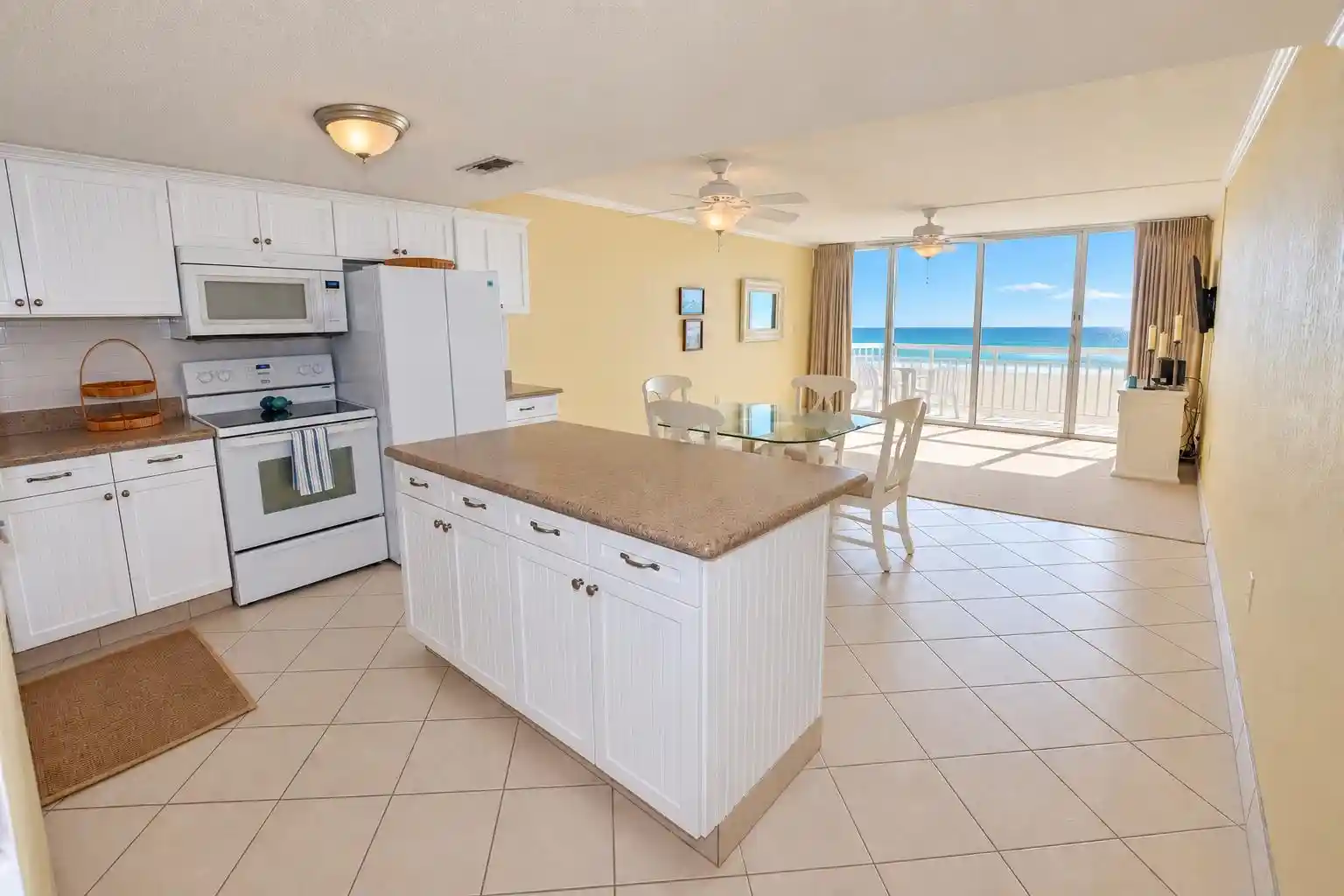 Listing Photo 2 - Condo for sale in 1012 N Waccamaw Dr located at 1012 N Waccamaw Dr, Murrells Inlet, SC 29576 - Unit #1212