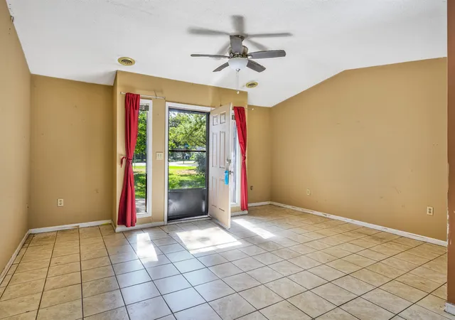 Photo 2 of Single family home for sale at 1019 Belle Dr, North Myrtle Beach, SC 29582 | MLS# 2622937 | Listing updated on 2026-10-02