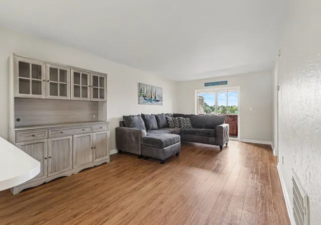 Listing Photo 5 - Condo for sale in building located at 1101 2Nd Ave N, Myrtle Beach, SC 29575 - Unit #1008