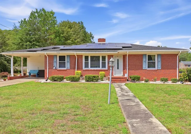 Single family home for sale at 408 S Cedar Ave, Andrews, SC 29510 | MLS# 2623058