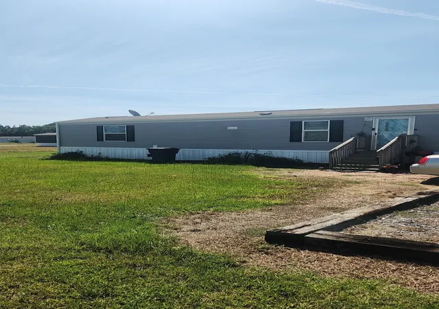 Photo 1 of Manufactured home for sale at 111 Les Dr, Darlington, SC 29532 | MLS# 2623077 | Listing updated on 2026-09-28