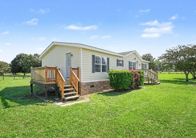 Photo 3 of Sale Pending at 3457 Green Sea Rd, Green Sea, SC 29545 | MLS# 2623098 | Listing updated on 2026-10-10