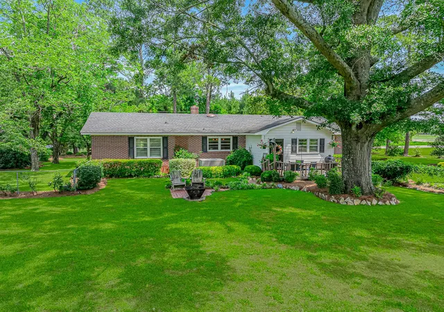 Photo 4 of Single family home for sale at 341 Retired Ave, Marion, SC 29571 | MLS# 2623209 | Listing updated on 2026-09-19