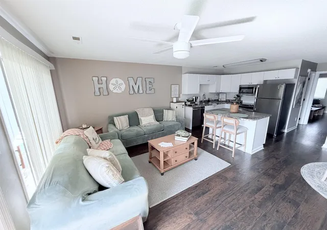 Listing Photo 4 - Condo for sale in building located at 1881 Colony Dr, Surfside Beach, SC 29575 - Unit #9G
