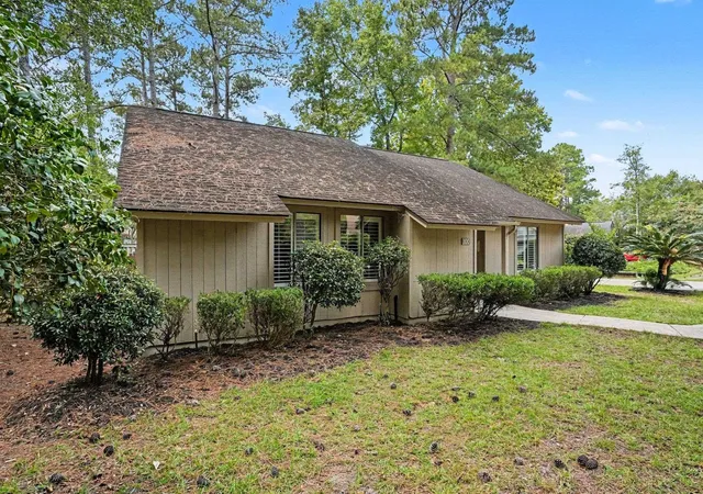 Photo 1 of Single family home for sale at 100 Hickory Dr, Conway, SC 29526 | MLS# 2623225 | Listing updated on 2026-10-03