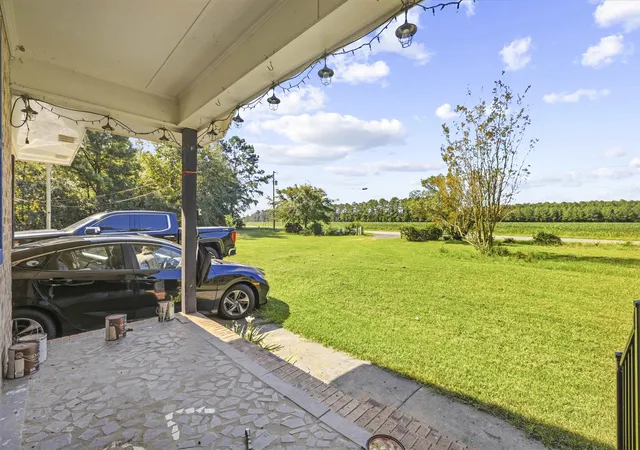 Photo 3 of Single family home for sale at 976 Tomahawk St, Hemingway, SC 29554 | MLS# 2623309 | Listing updated on 2026-10-04