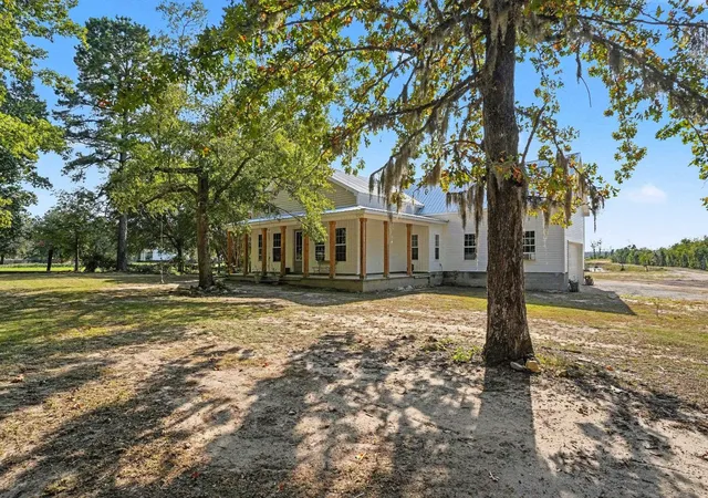 Photo 3 of Single family home for sale at 5029 Pee Dee Hwy, Conway, SC 29527 | MLS# 2623336 | Listing updated on 2026-09-21