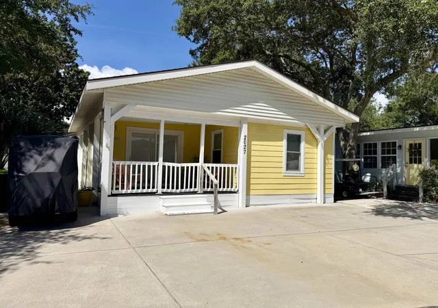 Photo 1 of Manufactured home for sale at 2027 Kingfisher Dr, Myrtle Beach, SC 29575 | MLS# 2623406 | Listing updated on 2026-09-22