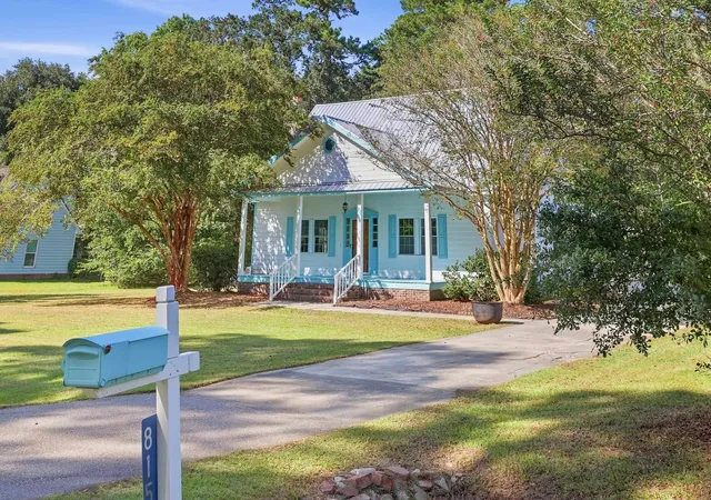 Photo 4 of Single family home for sale at 815 3rd Avenue, Georgetown, SC 29440 | MLS# 2623439 | Listing updated on 2026-09-23