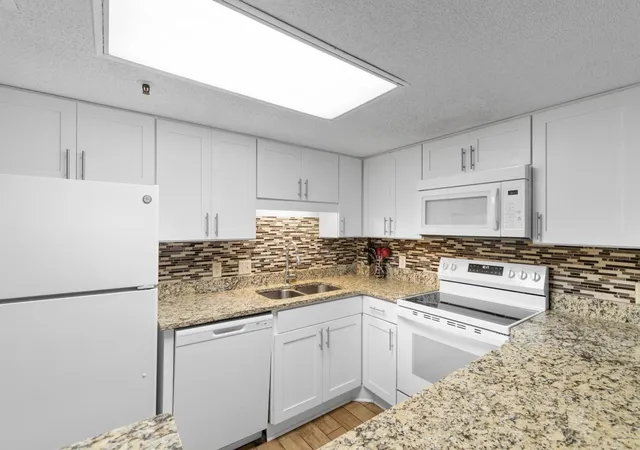 Photo 3 of Condo for sale at 5511 N Ocean Blvd #302, Myrtle Beach, SC 29577 | MLS# 2623528 | Listing updated on 2026-09-24