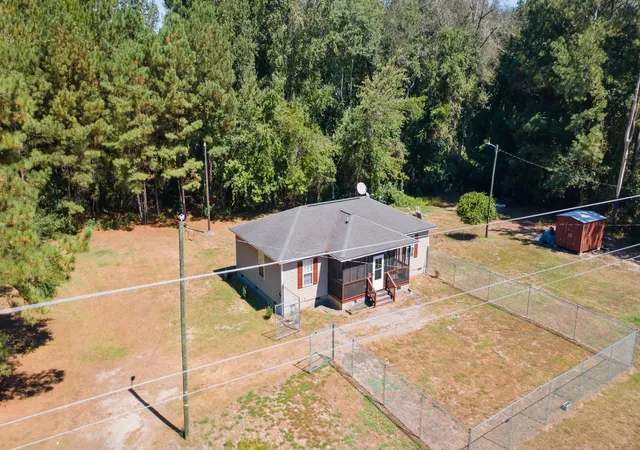 Photo 2 of Sale Pending at 6116 Old Mullins Hwy, Nichols, SC 29581 | MLS# 2623542 | Listing updated on 2026-10-03