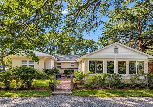 Photo 1 of Single family home for sale at 3500 N Kings Hwy, Myrtle Beach, SC 29577 | MLS# 2623815 | Listing updated on 2026-10-27